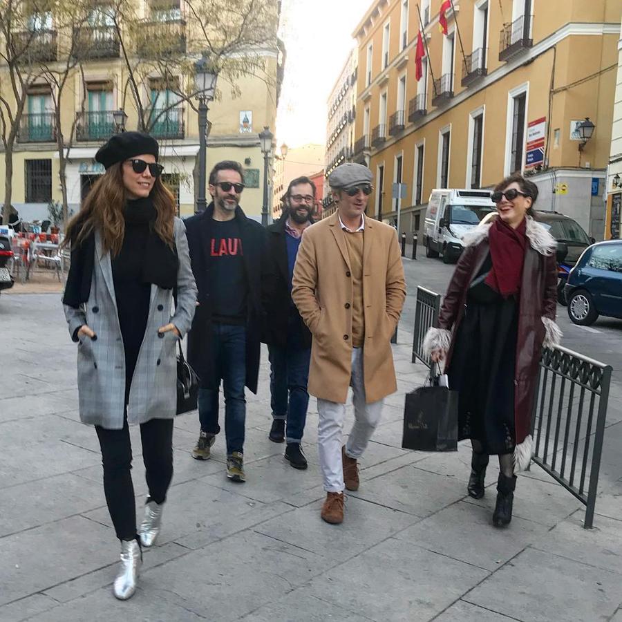 Juana Acosta y Ernesto Alterio. En su vida diaria la pareja de actores puede presumir de tener un estilo moderno en el que no faltan las últimas tendencias. De hecho, la colombiana está considerada toda una 'fashion victim'