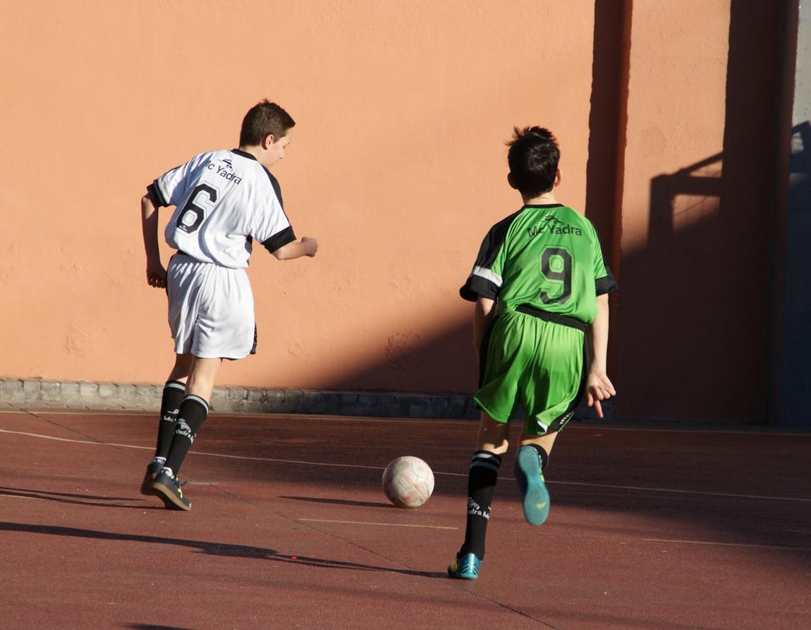 Las mejores imágenes del partido entre Virgen de Atocha &quot;B&quot; y Jesús Maestro &quot;A&quot;