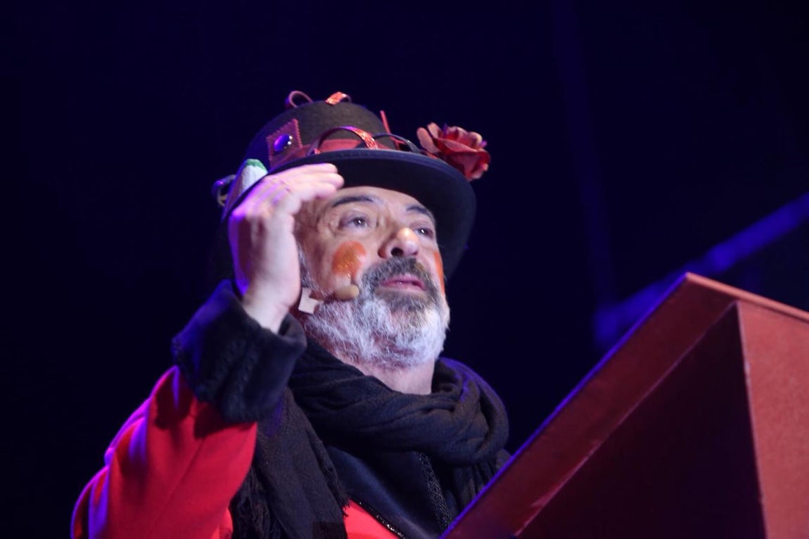 FOTOS: El Dios Momo arde en San Antonio