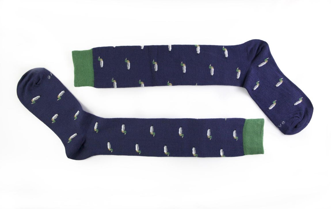 Un toque original. Los calcetines más desenfadados aportan un toque de diferenciación y personalidad a los estilismos. Apuesta por modelos divertidos para los más atrevidos como este par con estampado de patos. (Precio: 12 euros)