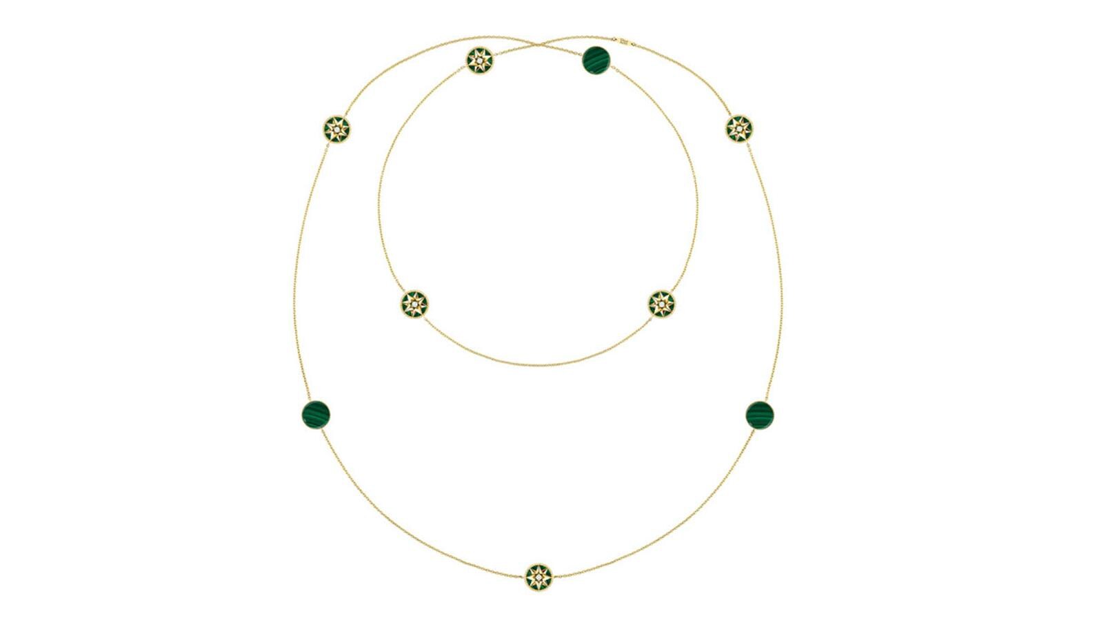 Dior. Collar Largo Rose des Vents realizado en oro amarillo, diamantes y malaquita. (Precio: 11.000 €).