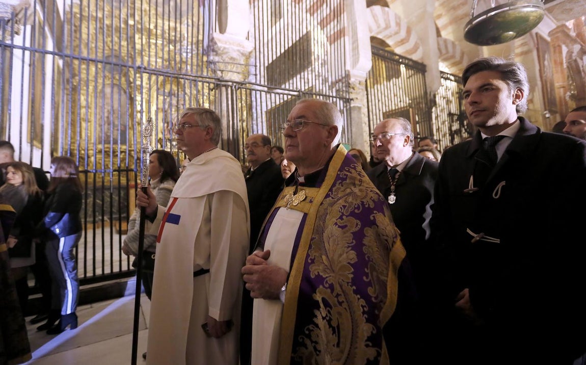 Las mejores imágenes del Vía Crucis de las Cofradías