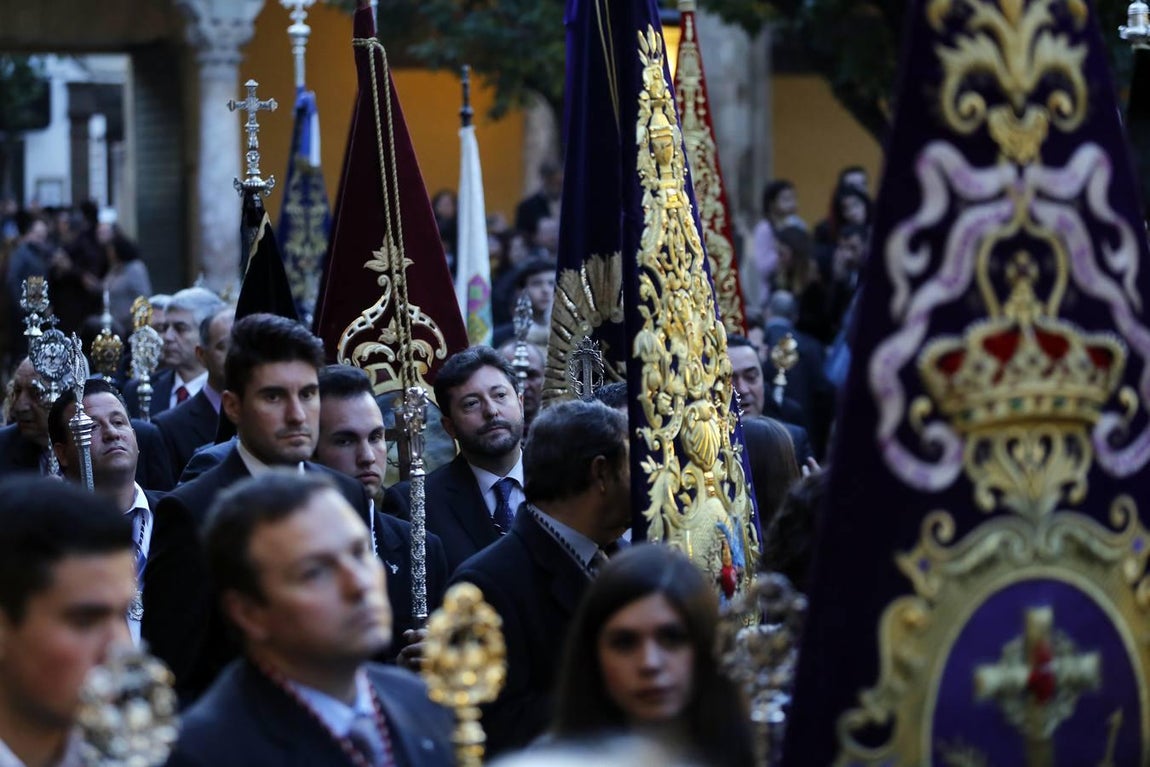 Las mejores imágenes del Vía Crucis de las Cofradías