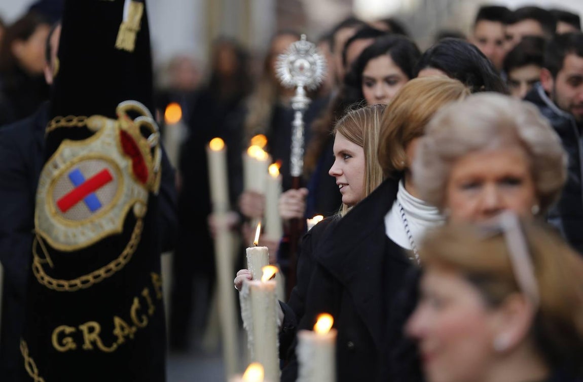 Las mejores imágenes del Vía Crucis de las Cofradías