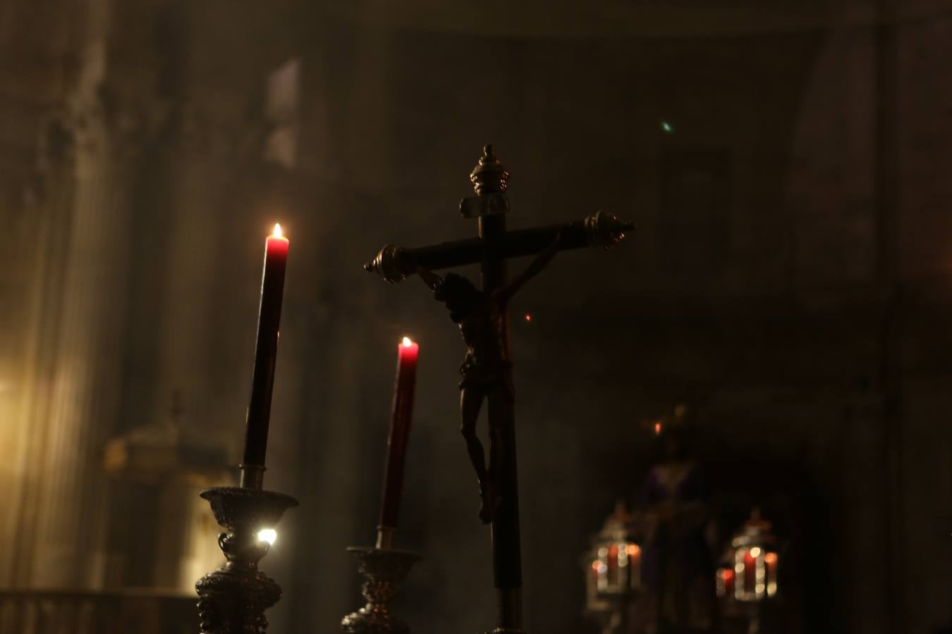 FOTOS: Vía Crucis Oficial de Hermandades de Cádiz 2018