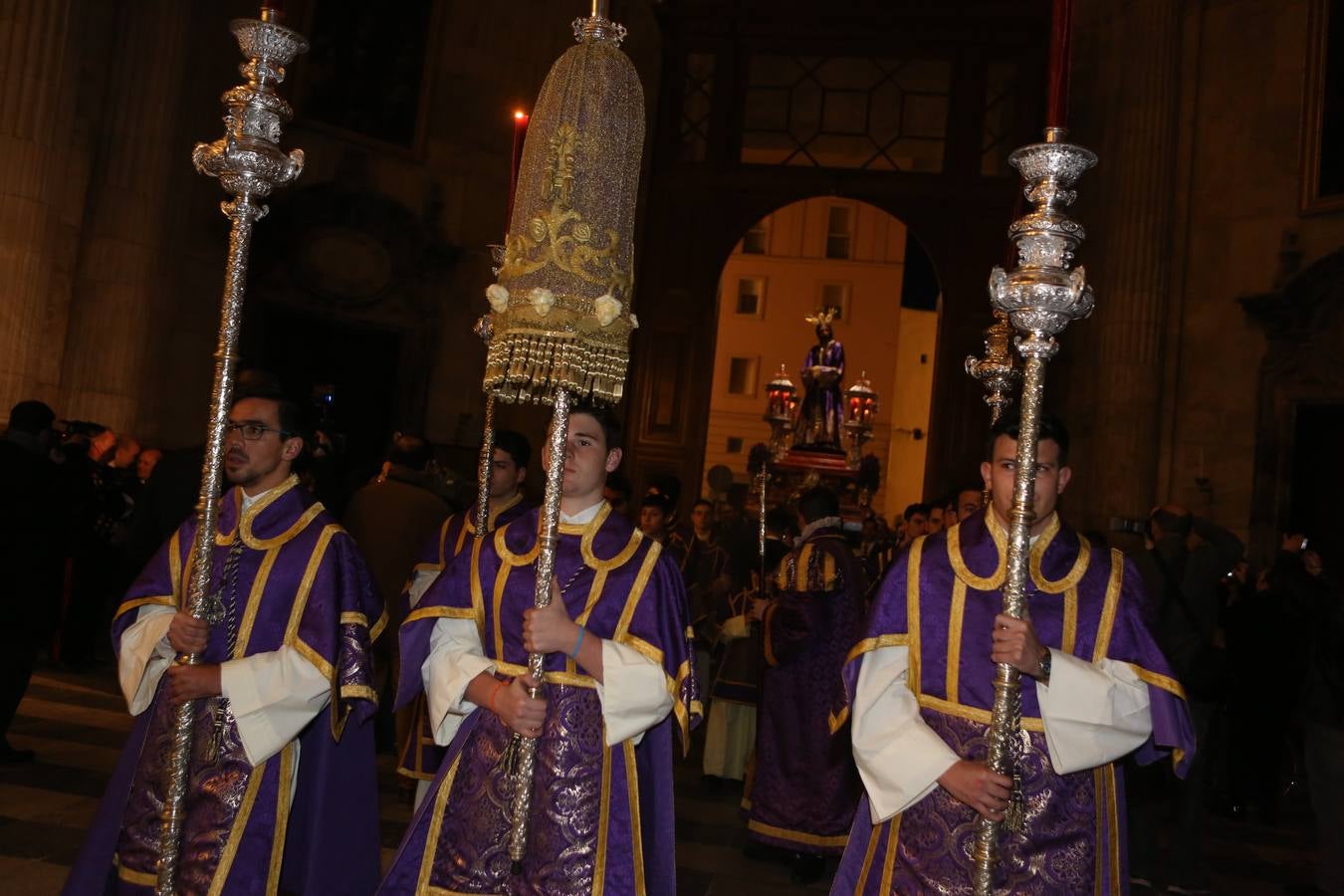 FOTOS: Vía Crucis Oficial de Hermandades de Cádiz 2018