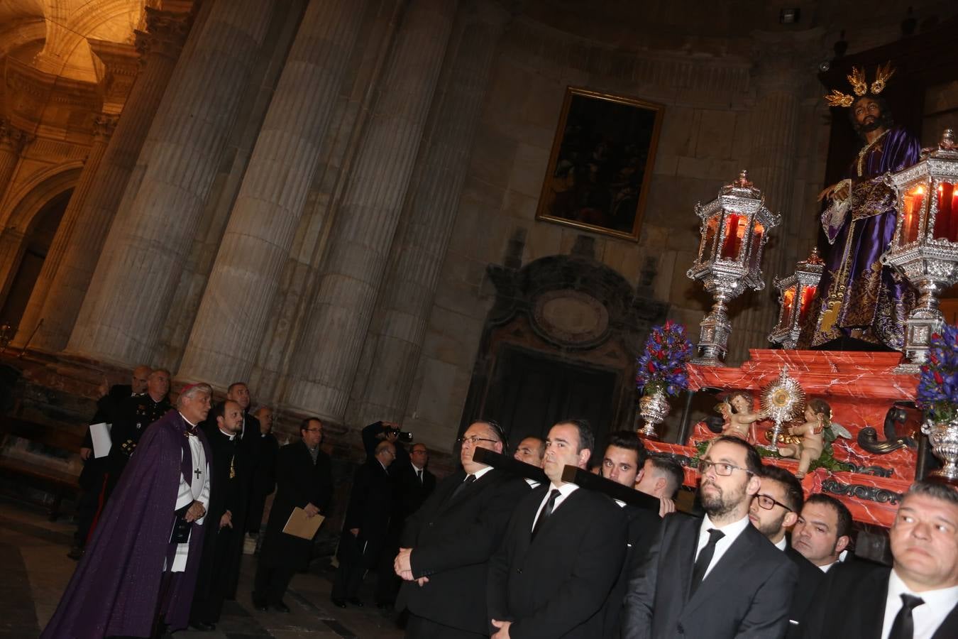 FOTOS: Vía Crucis Oficial de Hermandades de Cádiz 2018