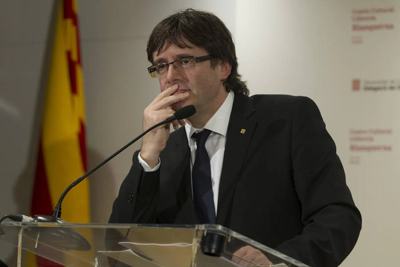 Carles Puigdemont lucía un corte de pelo muy característico. 