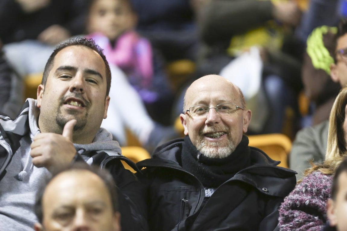 FOTOS: Búscate en las gradas de Carranza