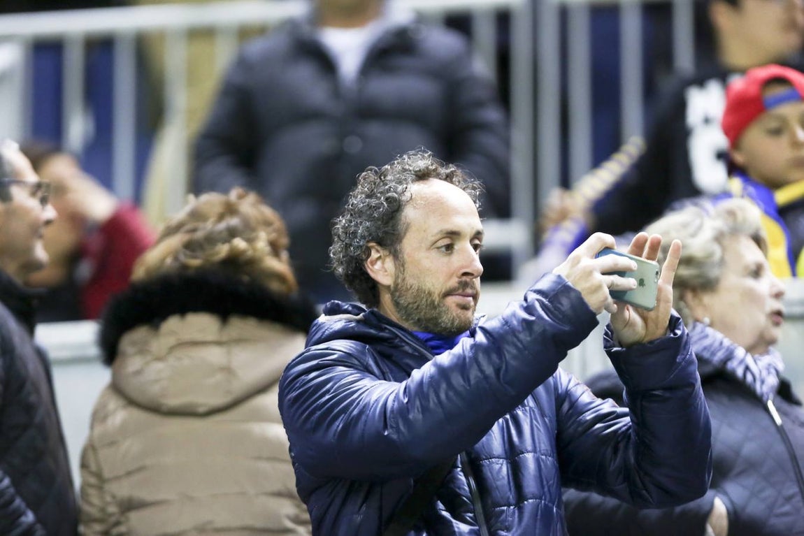 FOTOS: Búscate en las gradas de Carranza