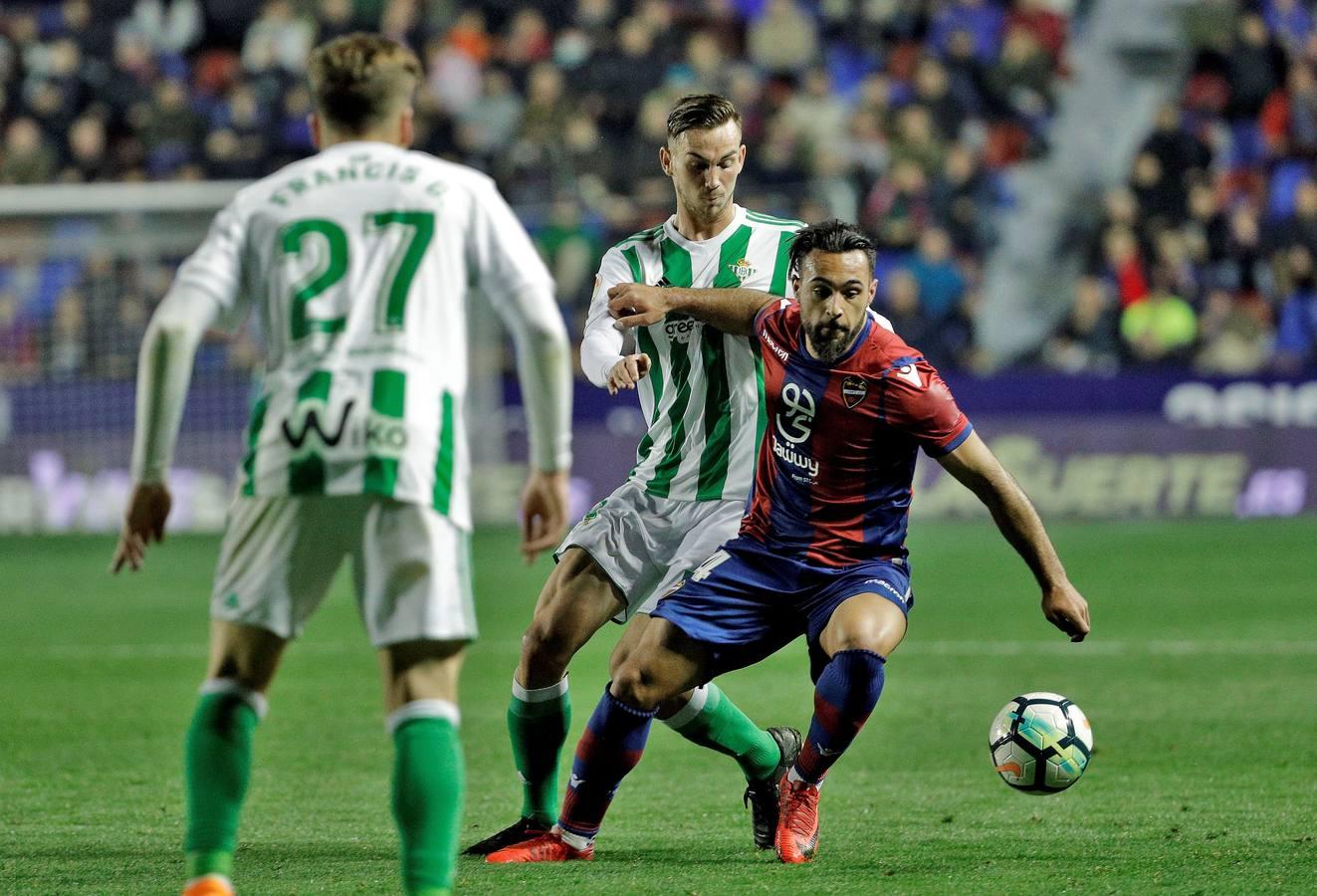 La victoria del Betis frente al Levante en imágenes