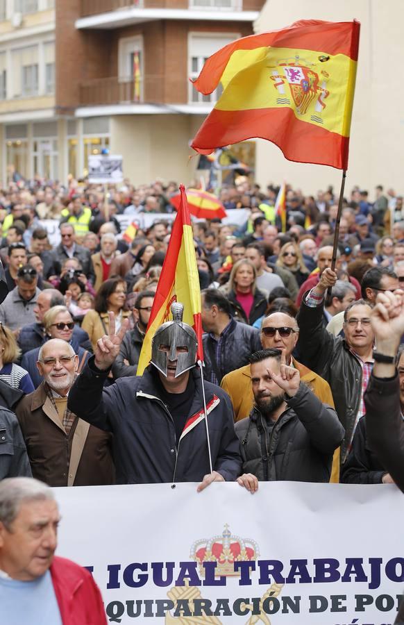 La manifestación de Córdoba por la equiparación salarial de policías y guardias civiles, en imágenes