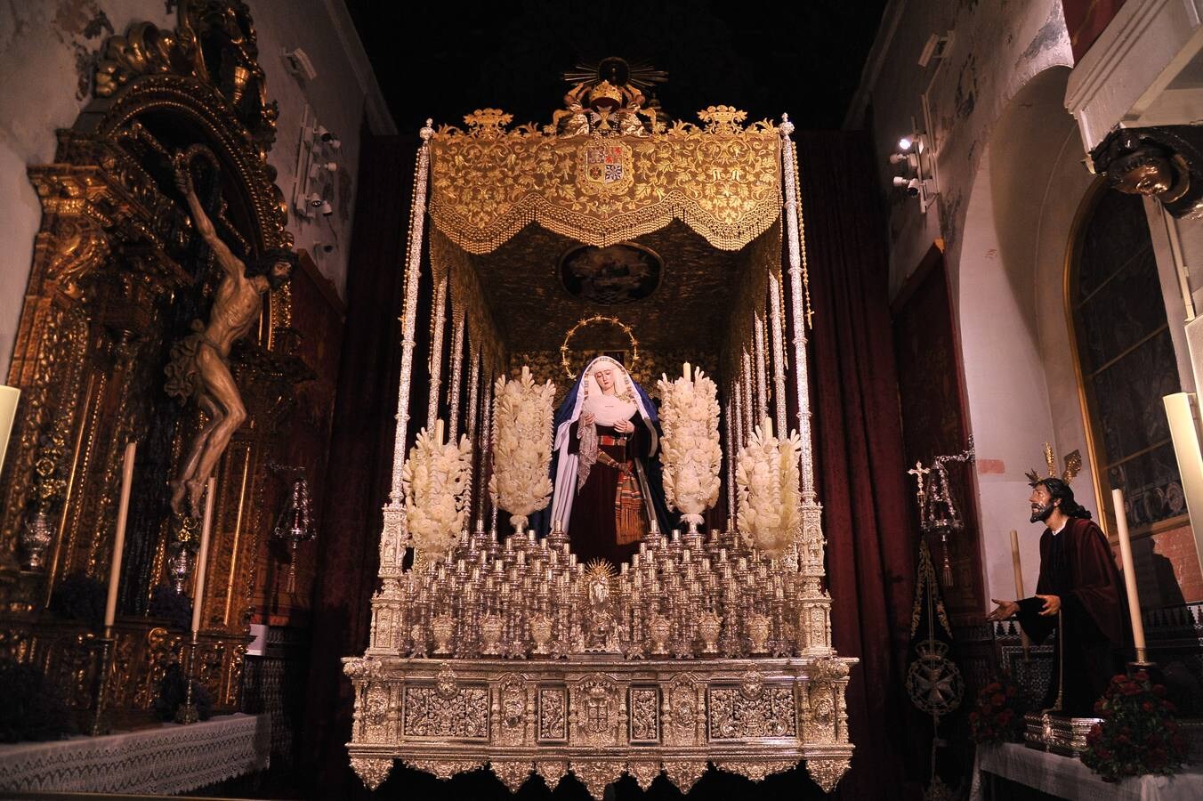 Galería de la Virgen del Rosario de Montesión en su paso de palio