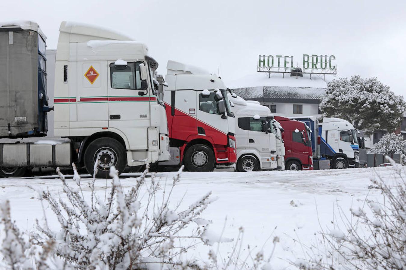 Cataluña se tiñe de blanco con la mayor nevada del invierno