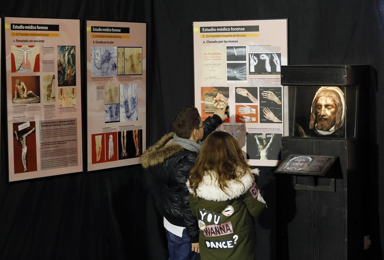 En imágenes, la exposición de «El hombre de la Sábana Santa» en Córdoba