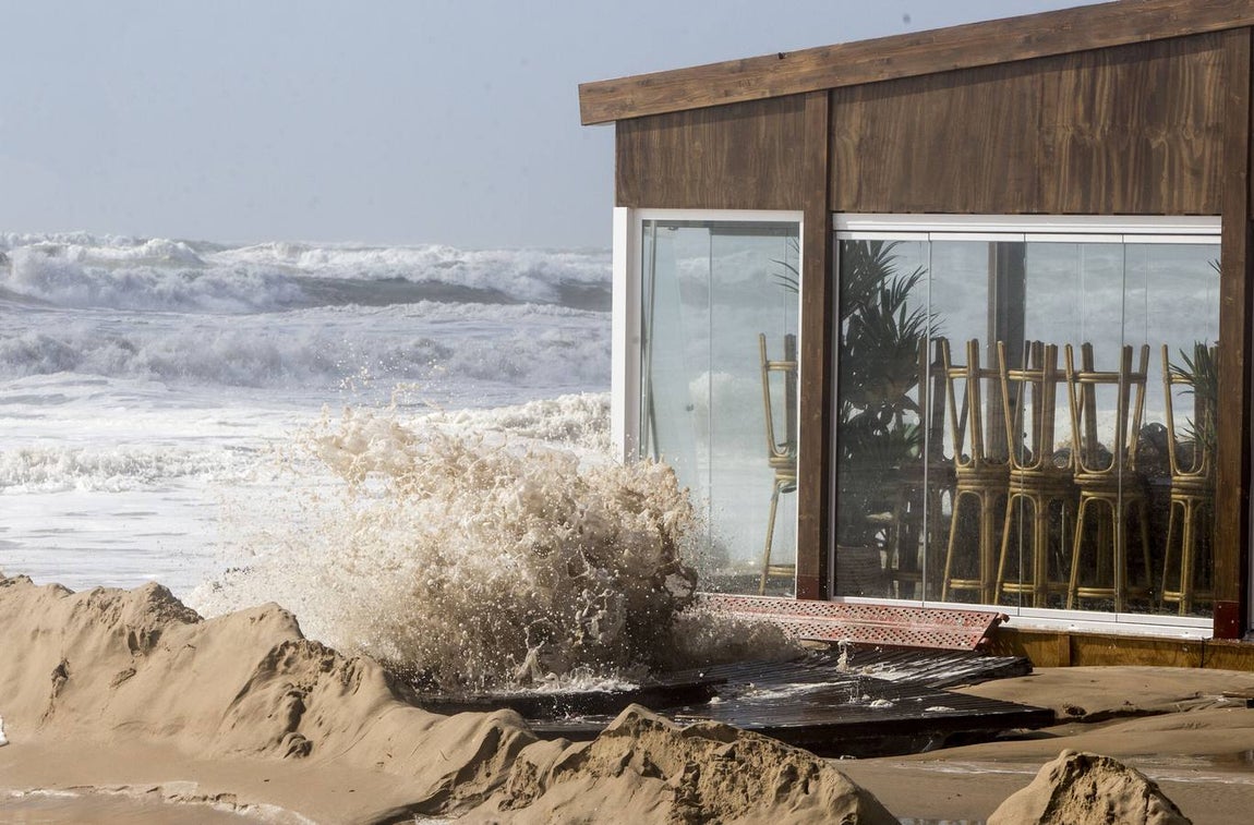 FOTOS: &#039;Emma&#039; castiga a Cádiz con una fuerza desconocida