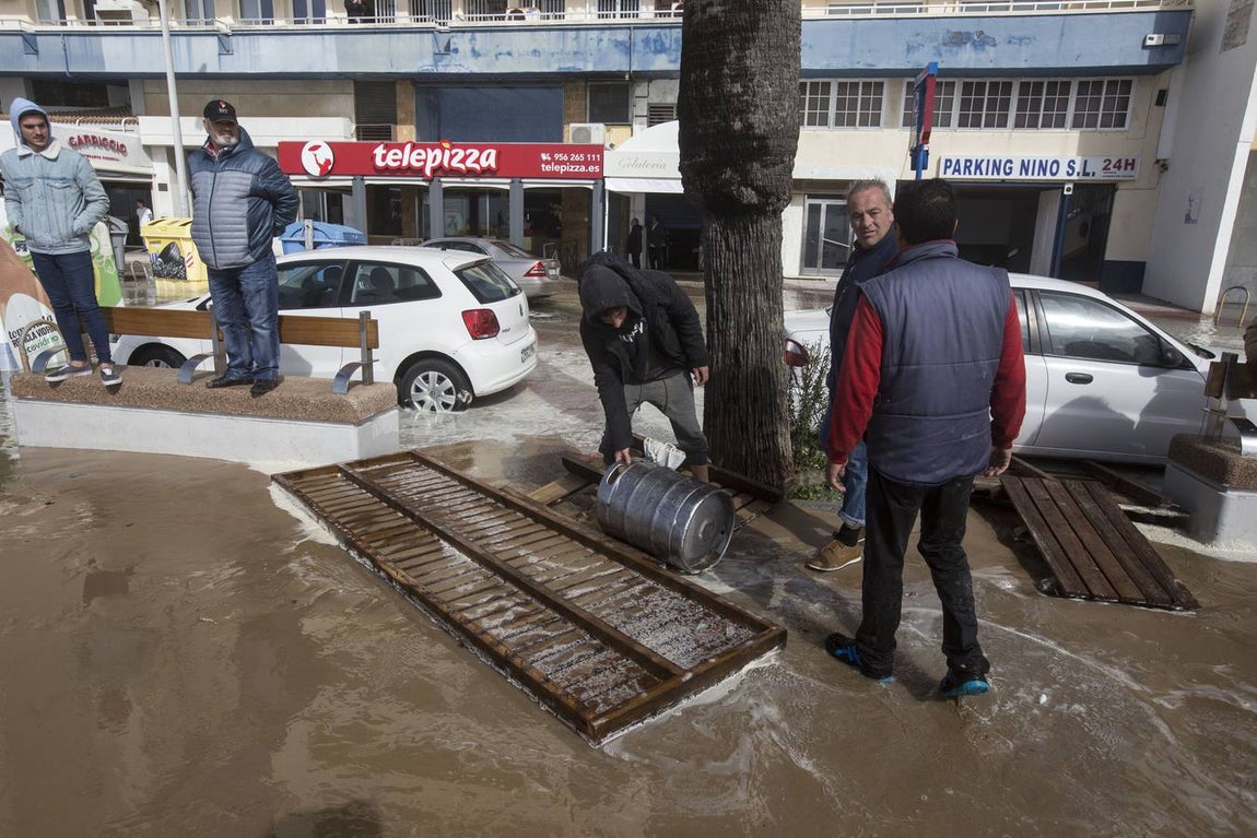 FOTOS: &#039;Emma&#039; castiga a Cádiz con una fuerza desconocida