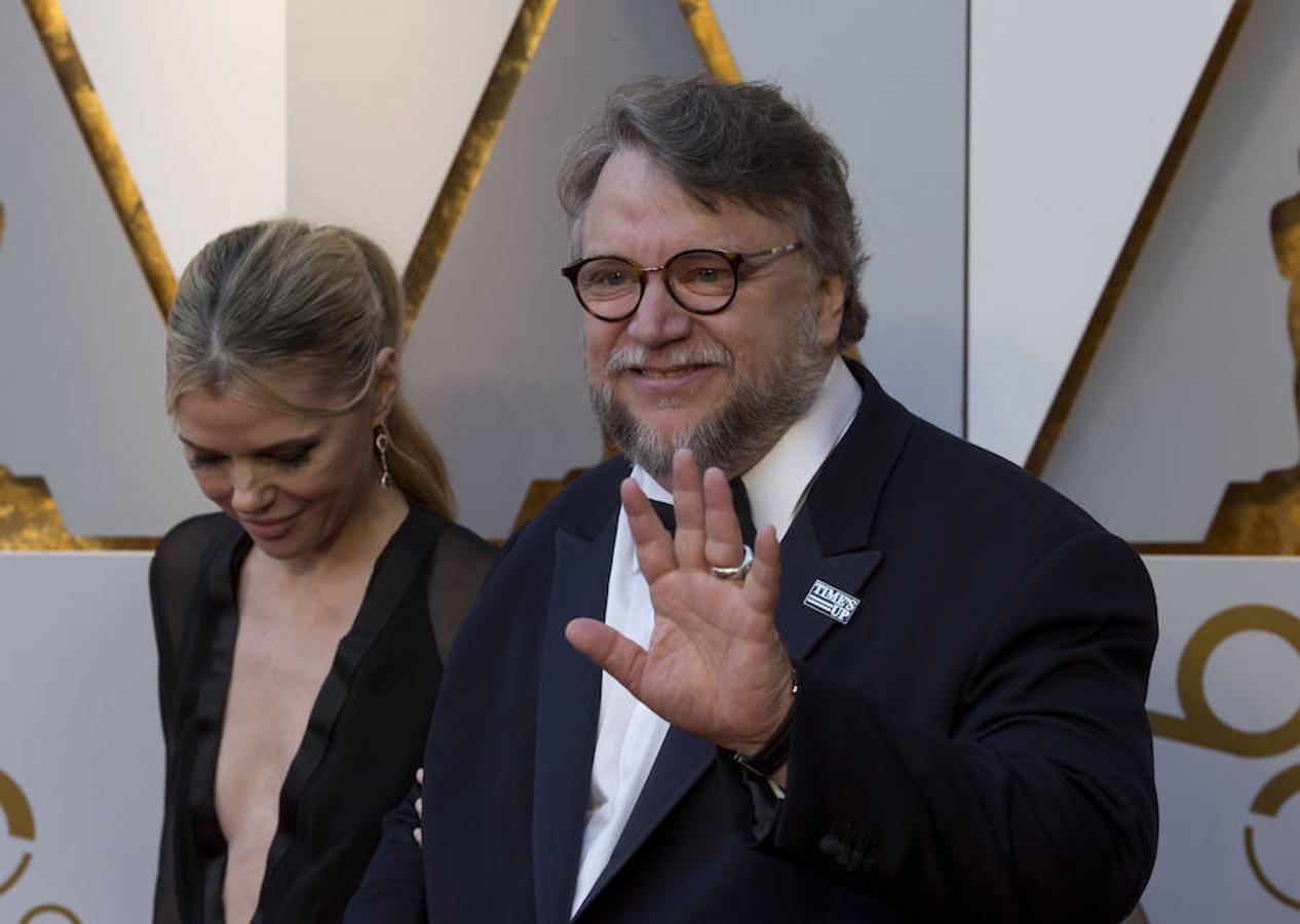 Guillermo del Toro, favorito a mejor director, con la chapa de Times Up.
