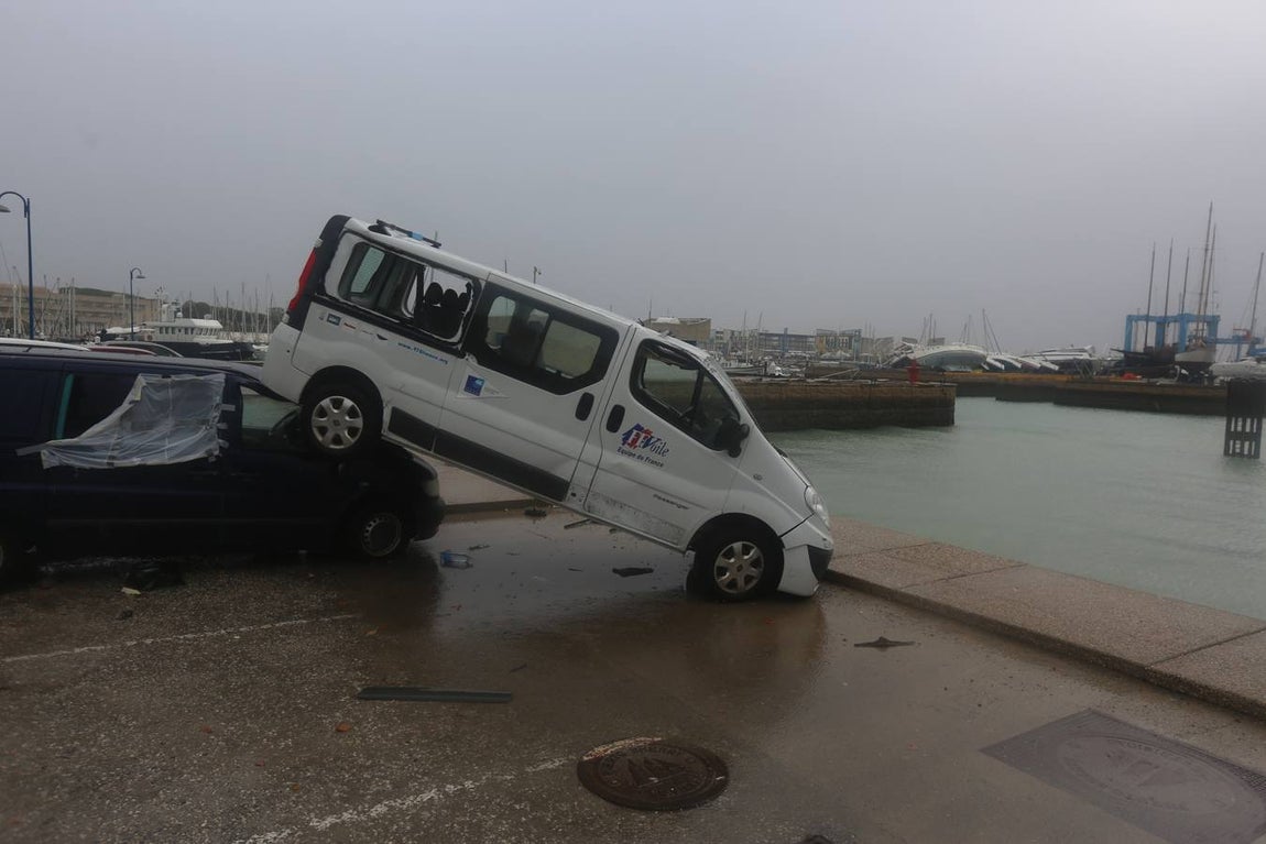 Así está Puerto Sherry después del tornado