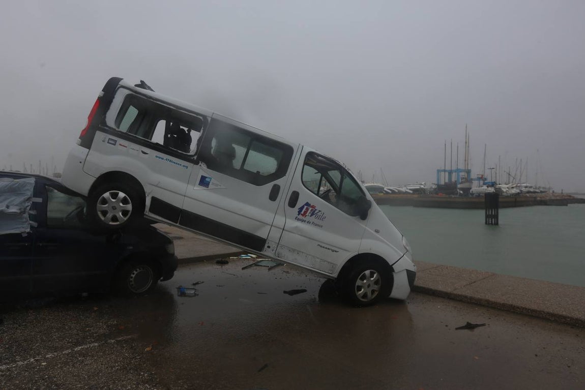 Así está Puerto Sherry después del tornado