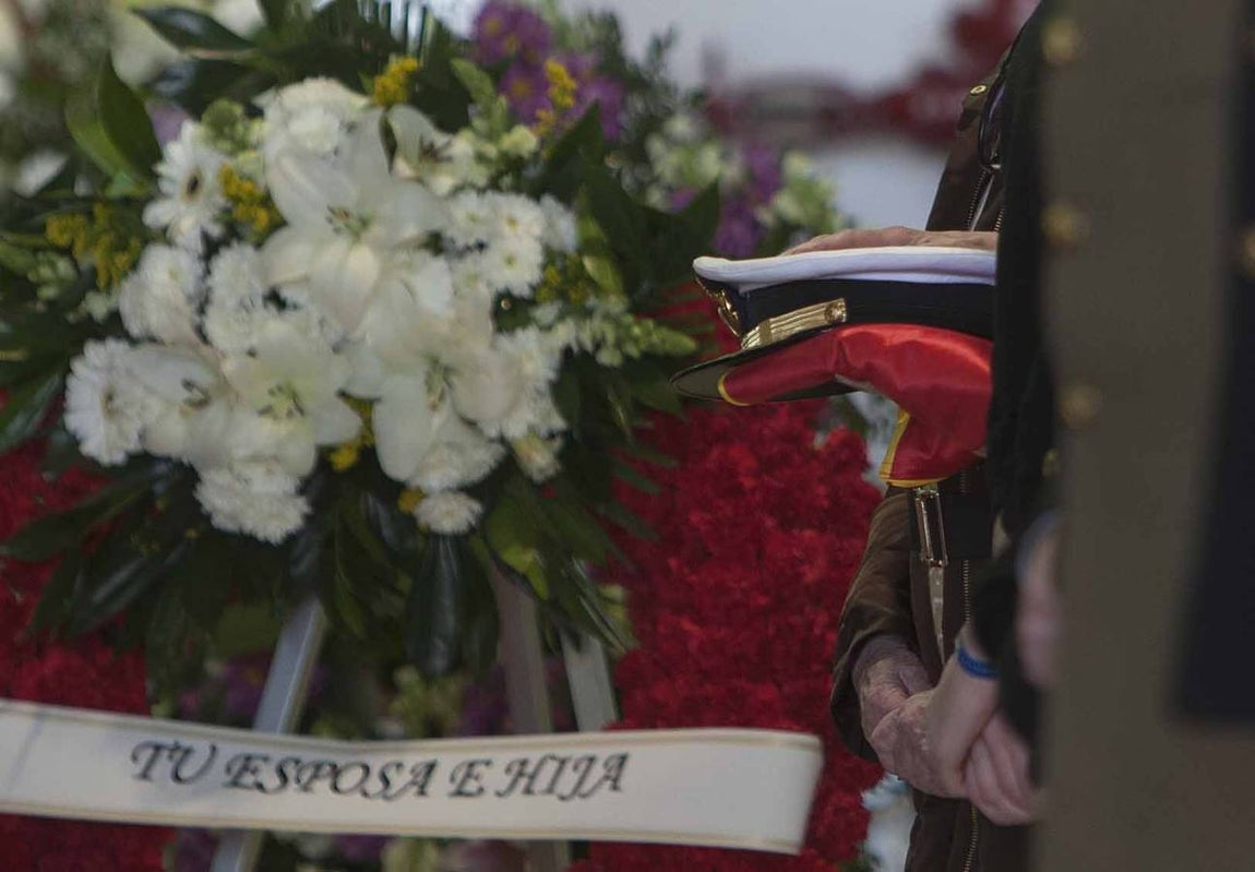 Honras fúnebres por el capitán de fragata Javier Montojo