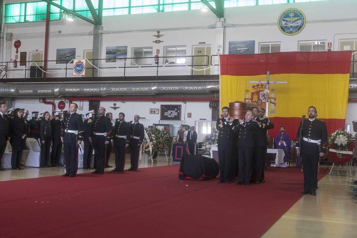 Honras fúnebres por el capitán de fragata Javier Montojo