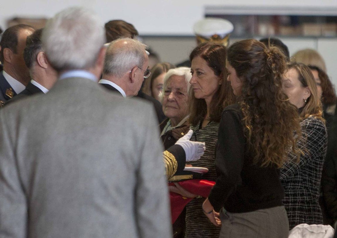 Honras fúnebres por el capitán de fragata Javier Montojo