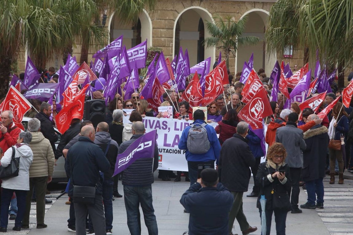FOTOS: Así fueron las concentraciones del Día de la Mujer en Cádiz