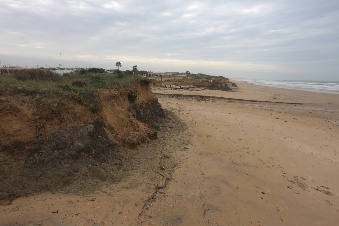 FOTOS: Así han quedado las playas de Rota
