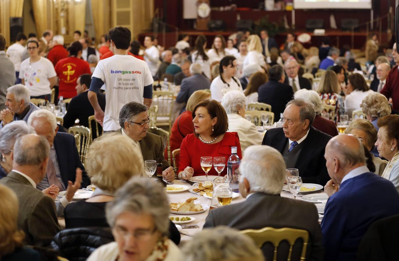 La comida benéfica de la Fundación Bangassou en Córdoba, en imágenes
