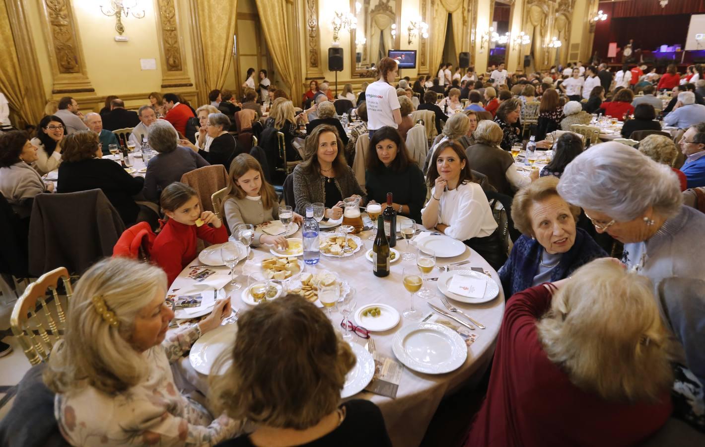 La comida benéfica de la Fundación Bangassou en Córdoba, en imágenes