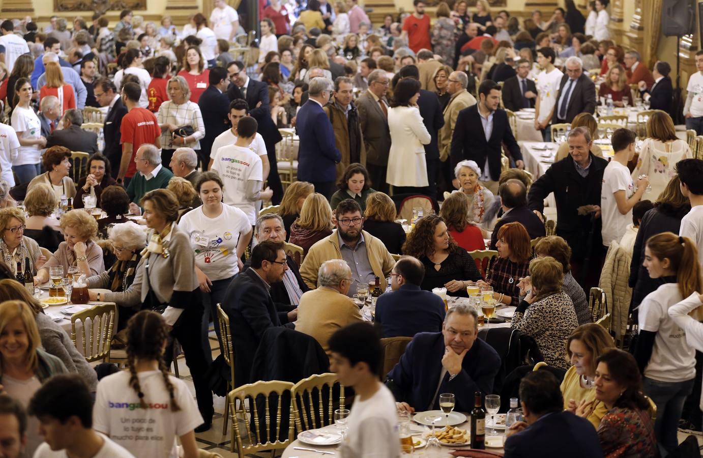 La comida benéfica de la Fundación Bangassou en Córdoba, en imágenes