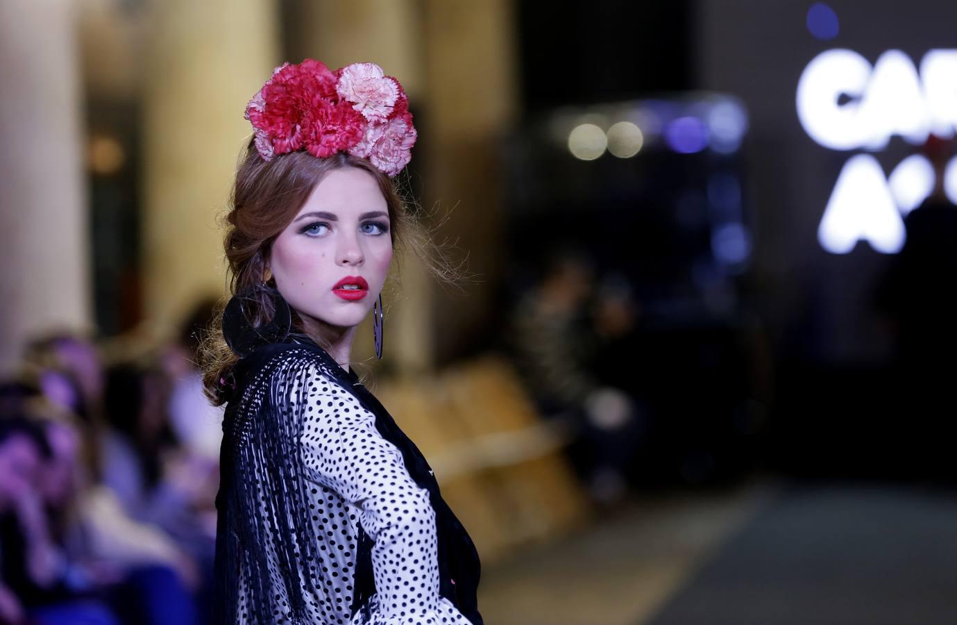 En imágenes, el desfile de moda flamenca en las Caballerizas Reales de Córdoba