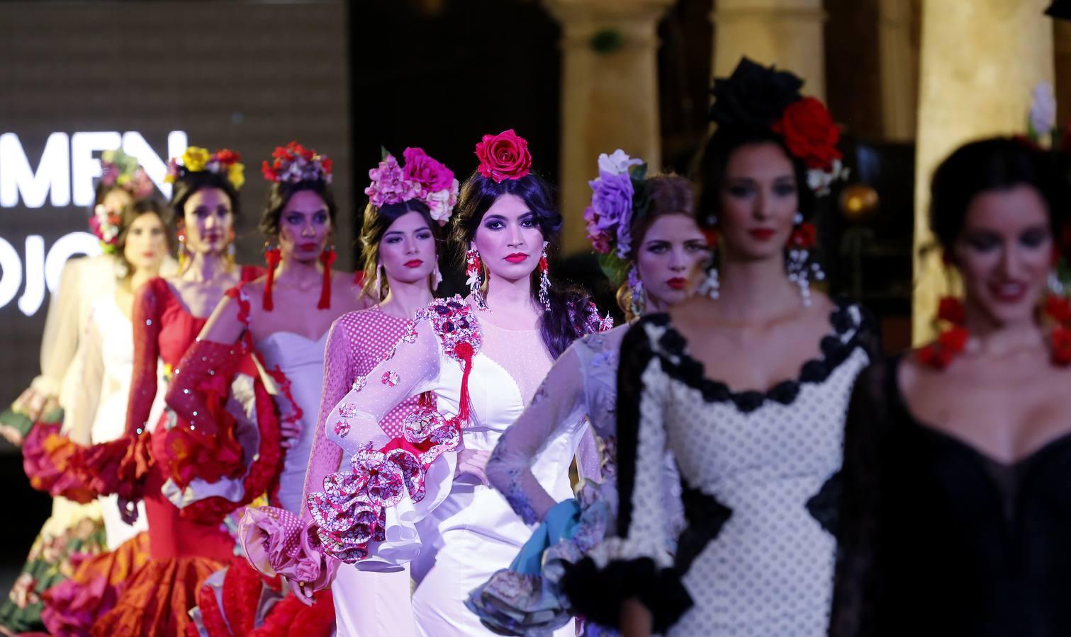 En imágenes, el desfile de moda flamenca en las Caballerizas Reales de Córdoba