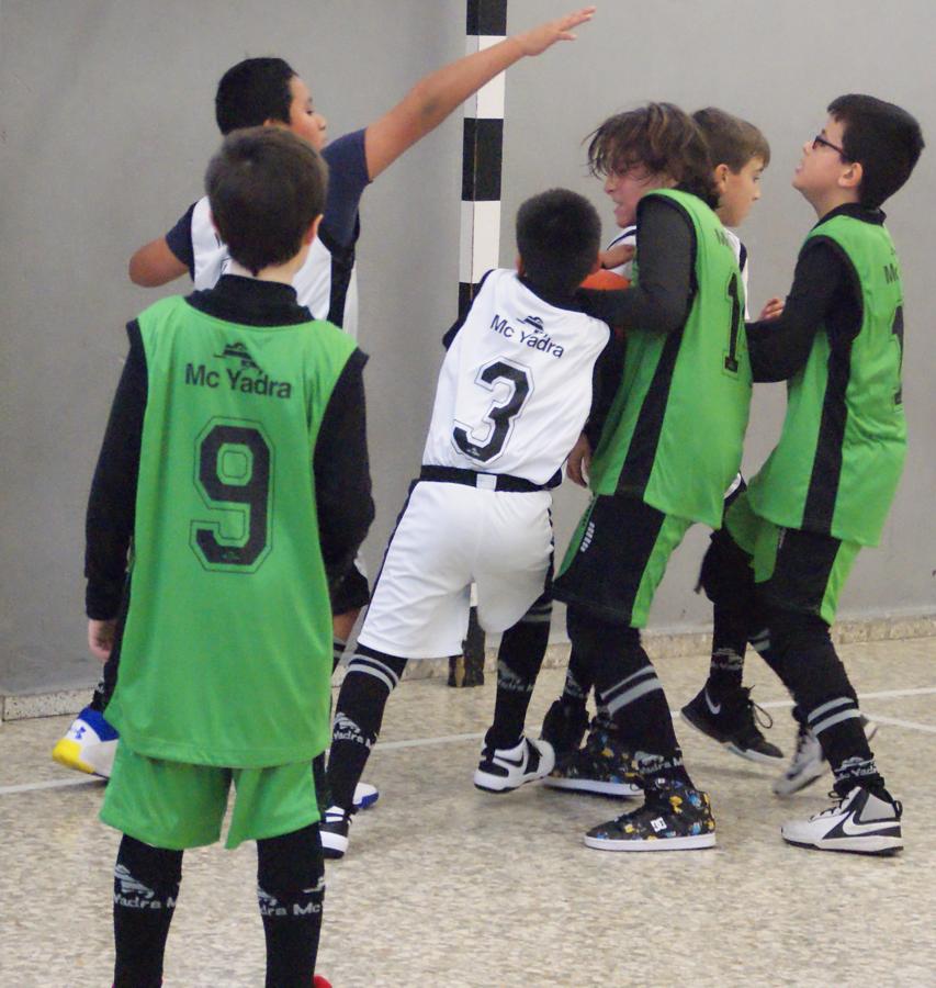 Las mejores imágenes del partido de baloncesto entre Escuelas Pías Aluche y Obispo Perello