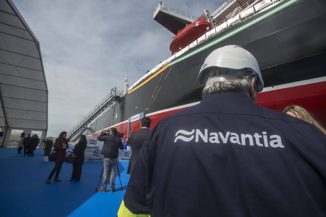 Navantia entrega el primer petrolero