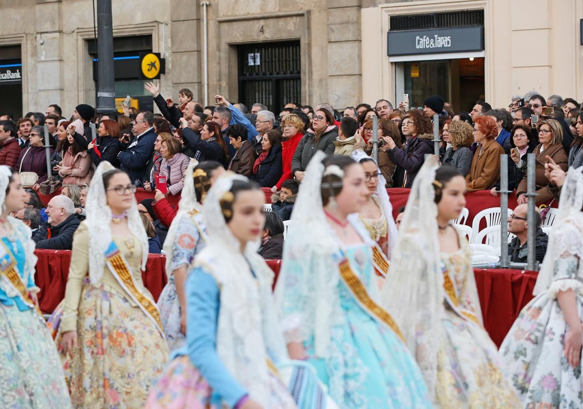 La Ofrenda de Fallas 2018, en imágenes. 