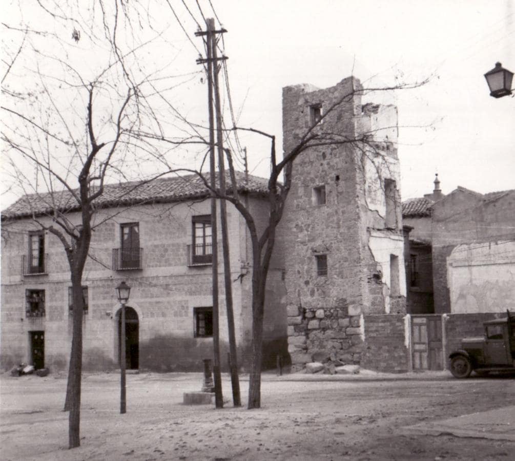 Restos de la torre y de la perdida iglesia de San Cristóbal. FOTO RODRIGUEZ. 