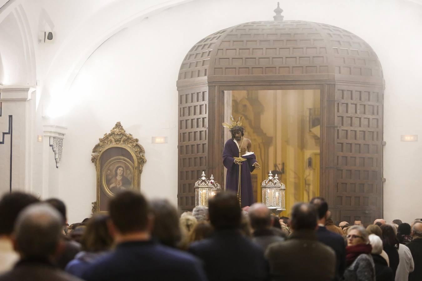 El Vía Crucis del Señor de la Humildad y Paciencia de Córdoba, en imágenes