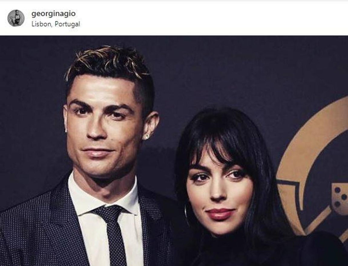 Georgina Rodríguez. Presume de pareja y padre de su pequeña en Instagram, al que le dedica unas tiernas palabras: «My love, the number one»