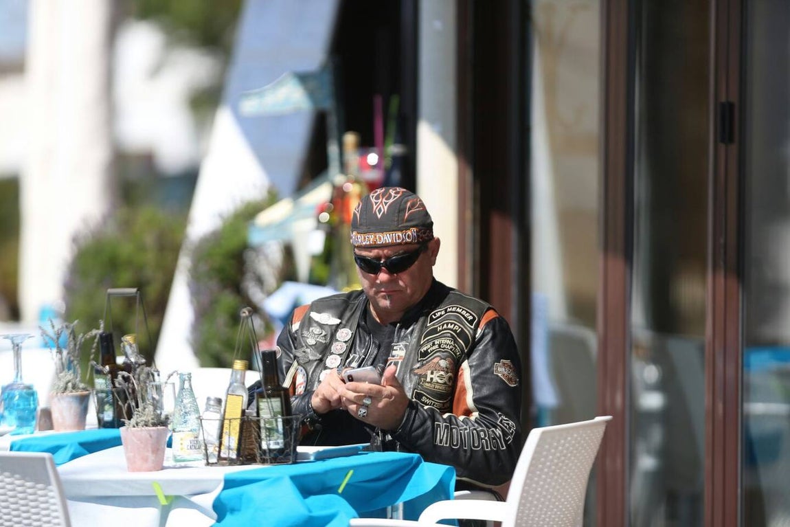 FOTOS: Cádiz estrena la primavera con sol y frío