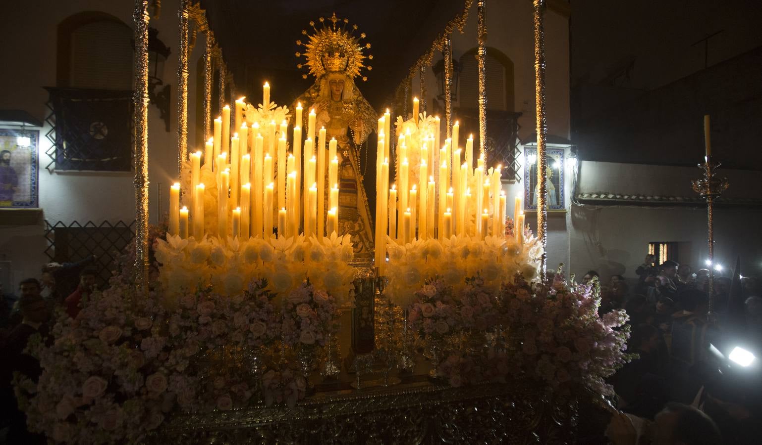 En fotos, salida de la hermandad de Bellavista de la Parroquia del Dulce Nombre de María en la Semana Santa de Sevilla 2018