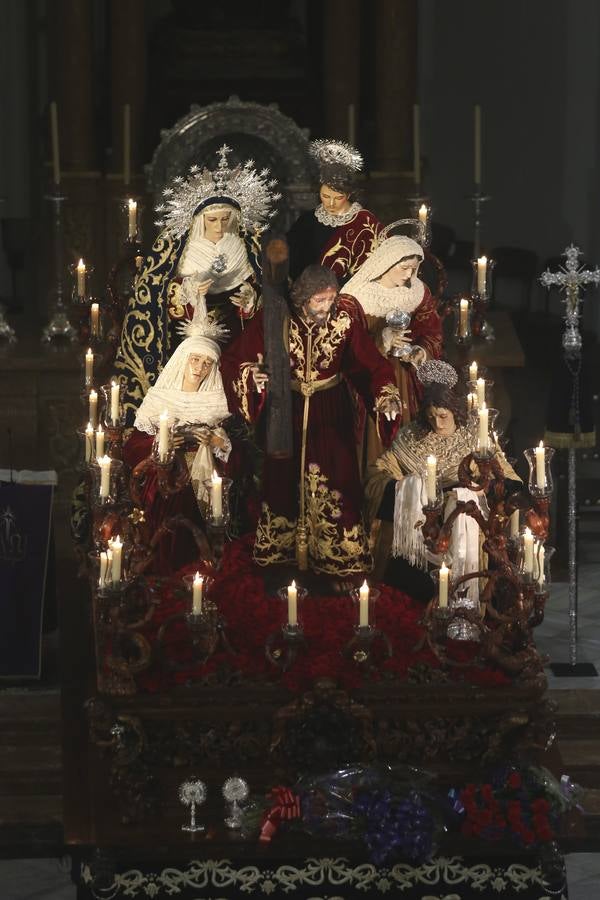 En fotos, llantos y tristeza de La Misión del Claret en la Semana Santa de Sevilla 2018