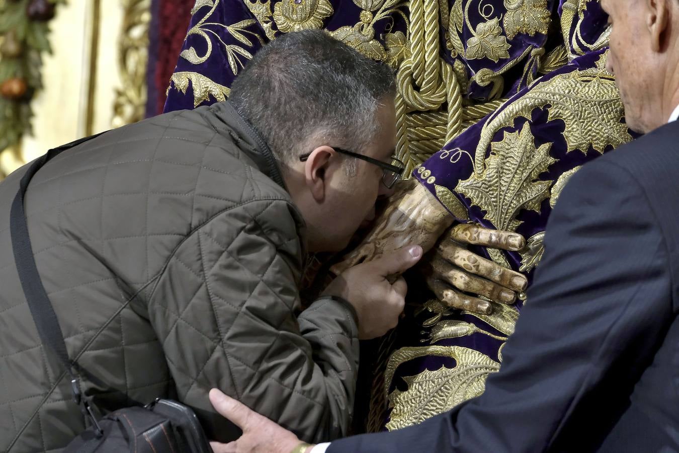 En fotos, devoto Besamanos a Jesús del Gran Poder en la Semana Santa de 2018