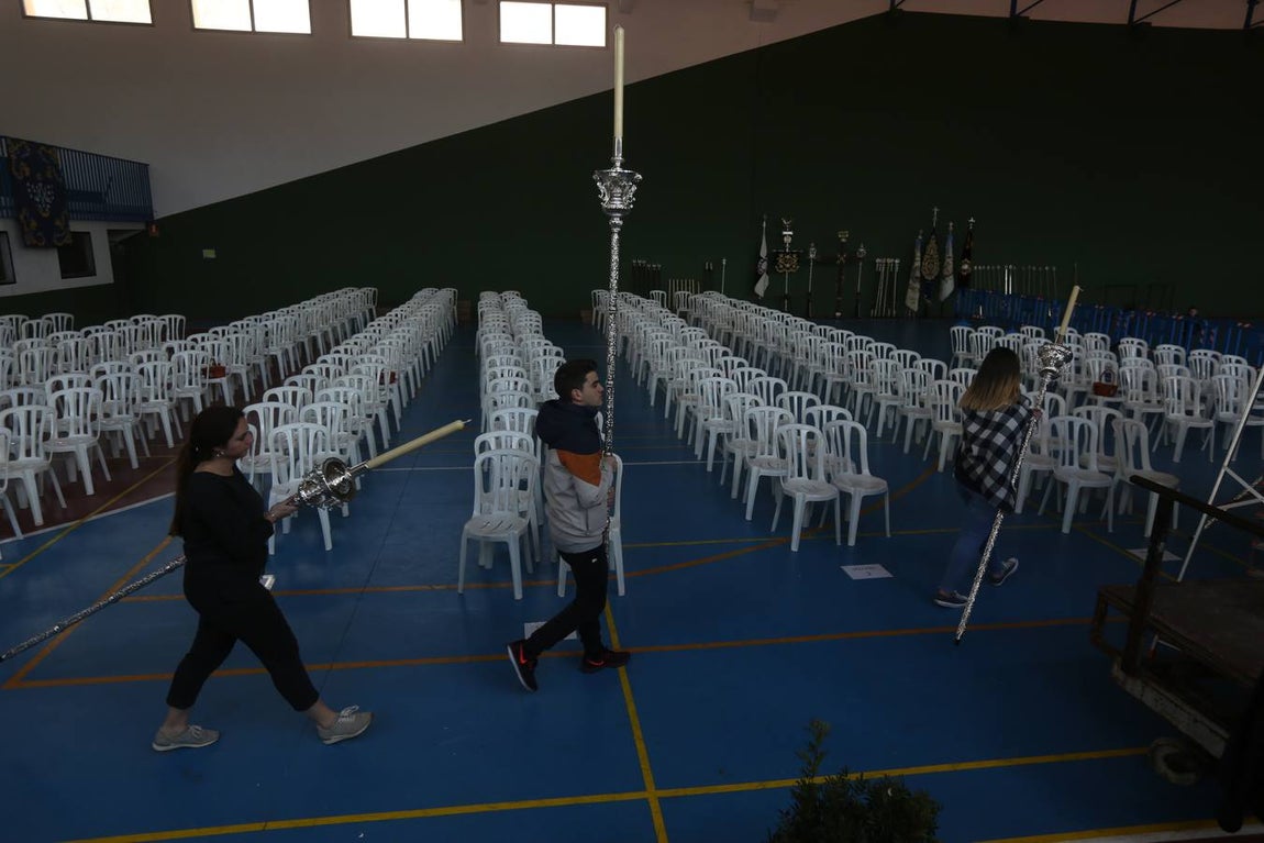 Fotos: Preparativos para el Domingo de Ramos en Cádiz