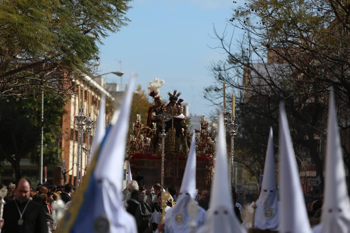 FOTOS: El Despojado bendice los rincones de Cádiz. Semana Santa 2018