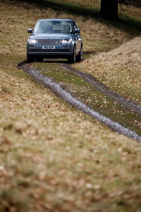 Fotogalería: así es el nuevo Range Rover P400e híbrido enchufable