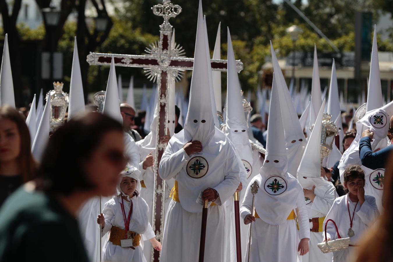 En fotos, Triana se vuelca con la Hermandad de San Gonzalo en este Lunes Santo - Semana Santa de Sevilla 2018