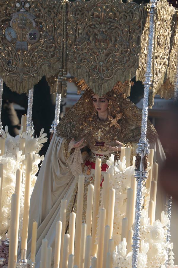 En fotos, Triana se vuelca con la Hermandad de San Gonzalo en este Lunes Santo - Semana Santa de Sevilla 2018