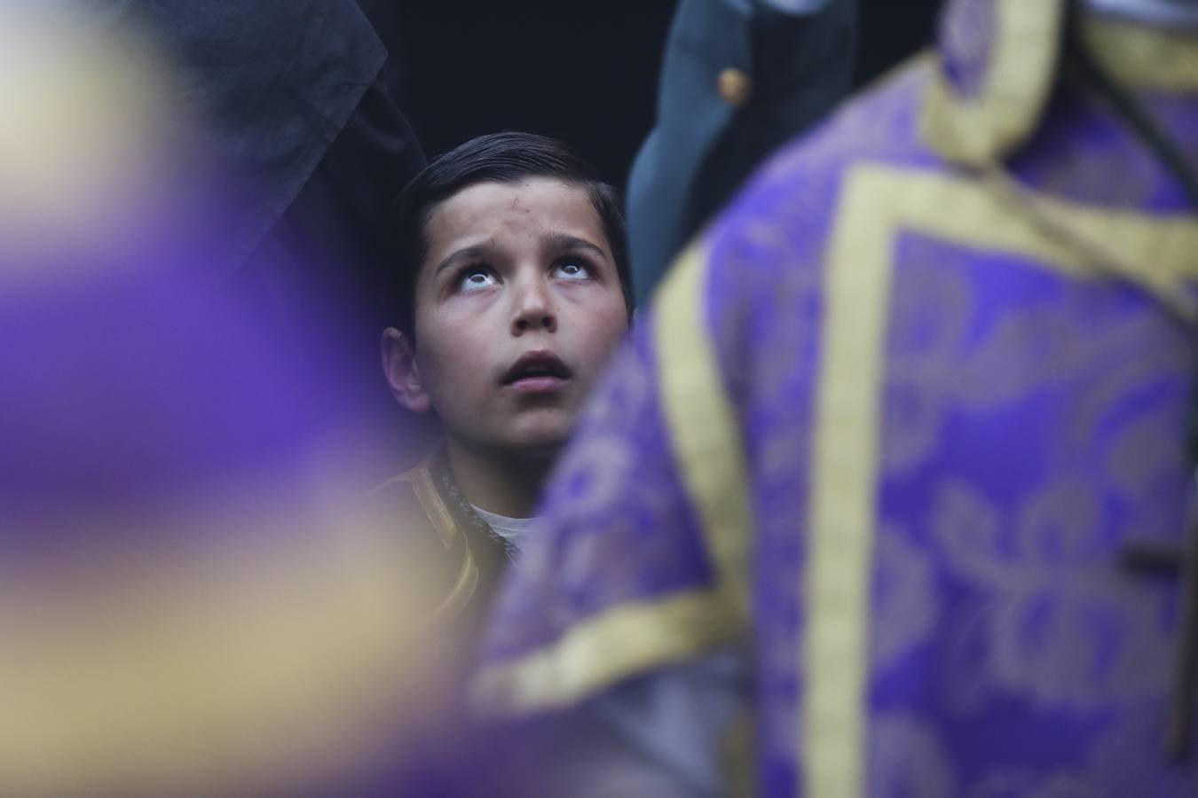 En fotos, la Virgen de las Tristezas de la Vera-Cruz luce su nueva corona en su estación de penitencia - Semana Santa Sevilla 2018